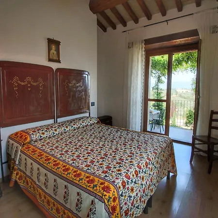 Дом отдыха Bliss With Pool, Wine And Tails Гуальдо-Каттанео